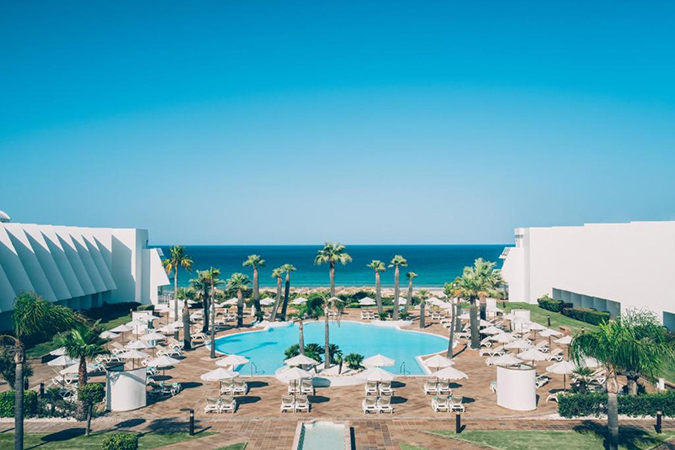 Este verano elige la comodidad de un hotel para descansar en familia 